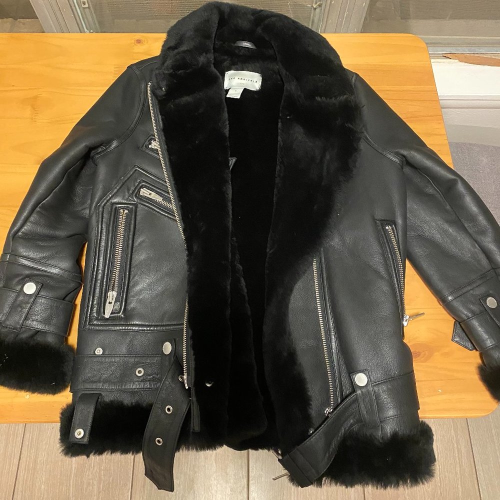 The Arrivals Moya III Size Small in Space Black